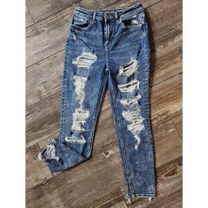 AMERICAN EAGLE Extra Destroyed Dark Acid Wash Jeans Size 0, 0S